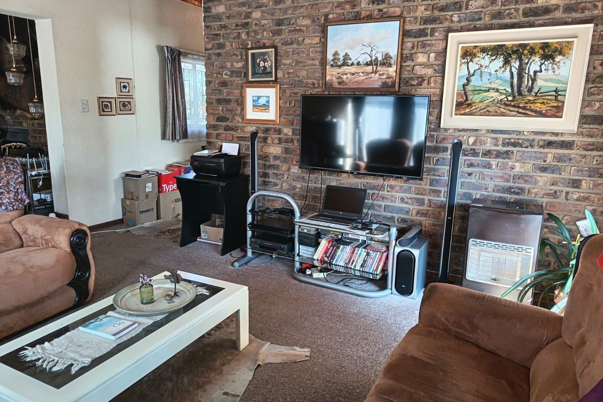 House For Sale in Nederlandpark - Photo 4