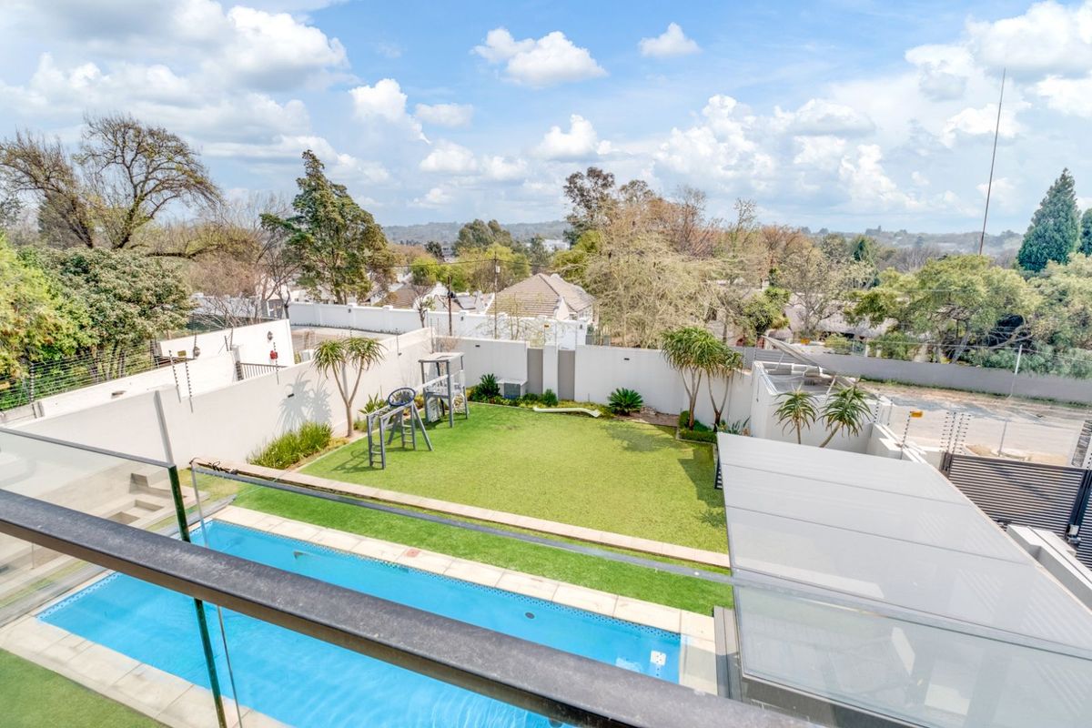 House For Sale in Bryanston - Photo 5