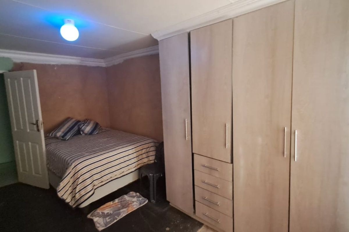 House For Sale in Mabopane Central - Photo 5