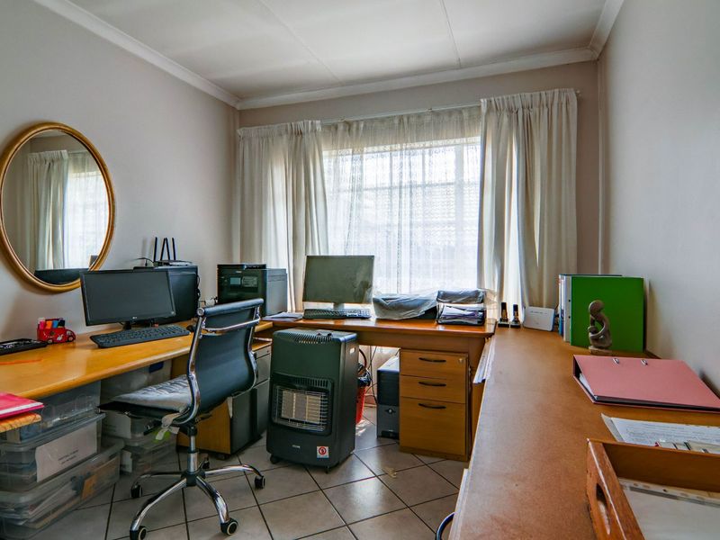 Townhouse For Sale in Amberfield - Photo 10