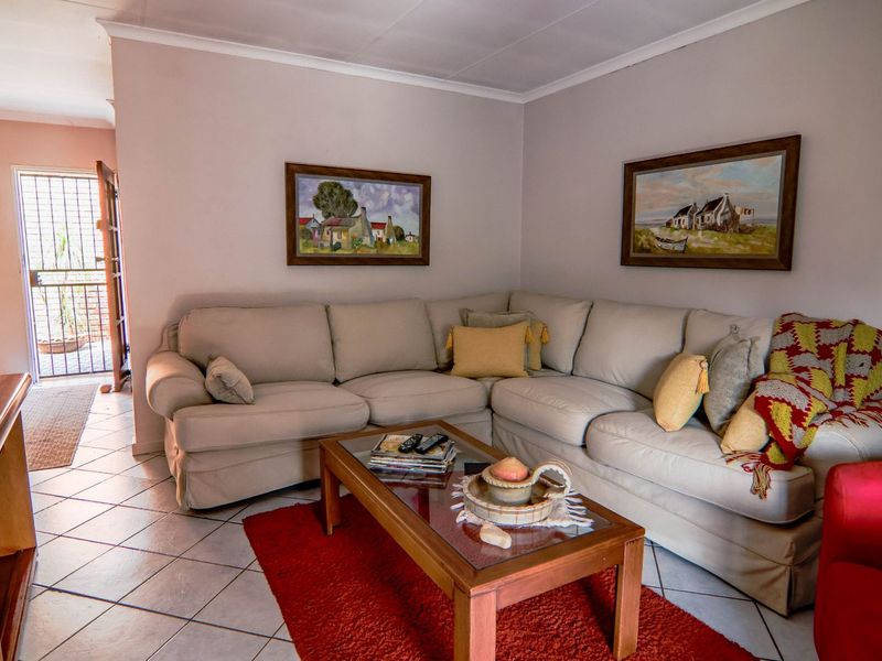 Townhouse For Sale in Amberfield - Photo 9