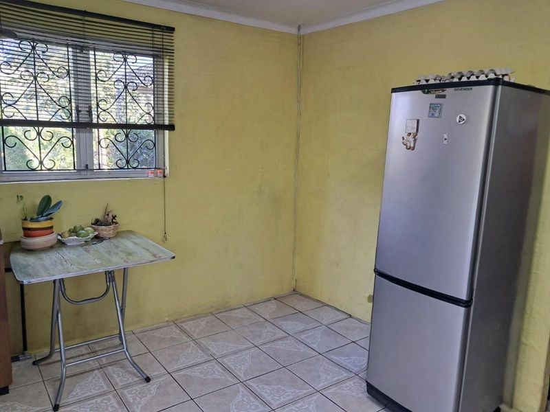 House For Sale in Savannah Park - Photo 9