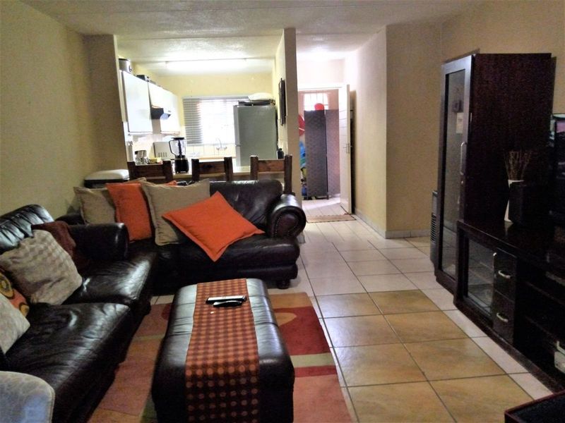 Apartment For Sale in Noordwyk - Photo 7