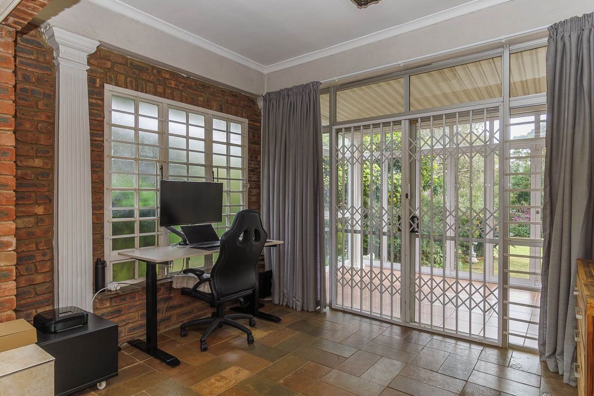 Townhouse For Sale in Hillcrest Park - Photo 5