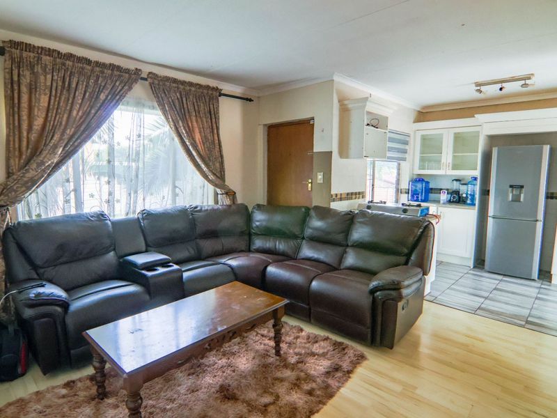 House For Sale in The Reeds - Photo 7