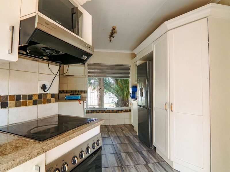 House For Sale in The Reeds - Photo 10