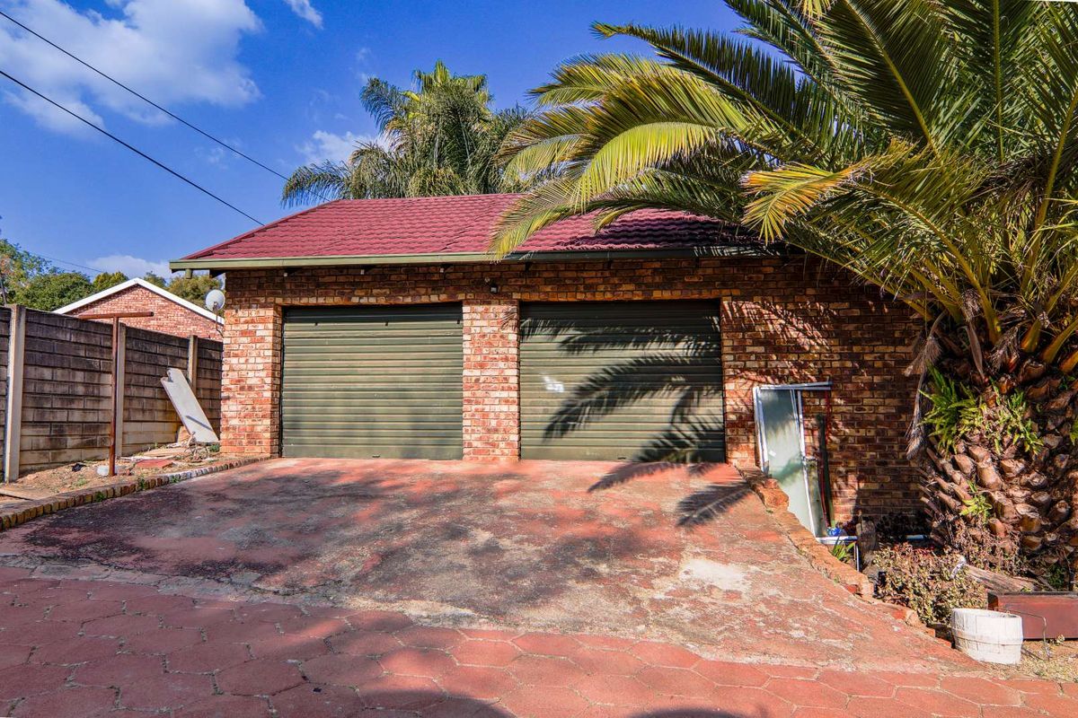 House For Sale in The Reeds - Photo 2