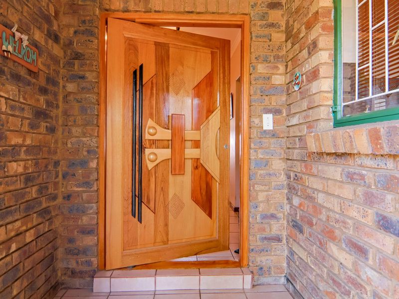 House For Sale in The Reeds - Photo 3