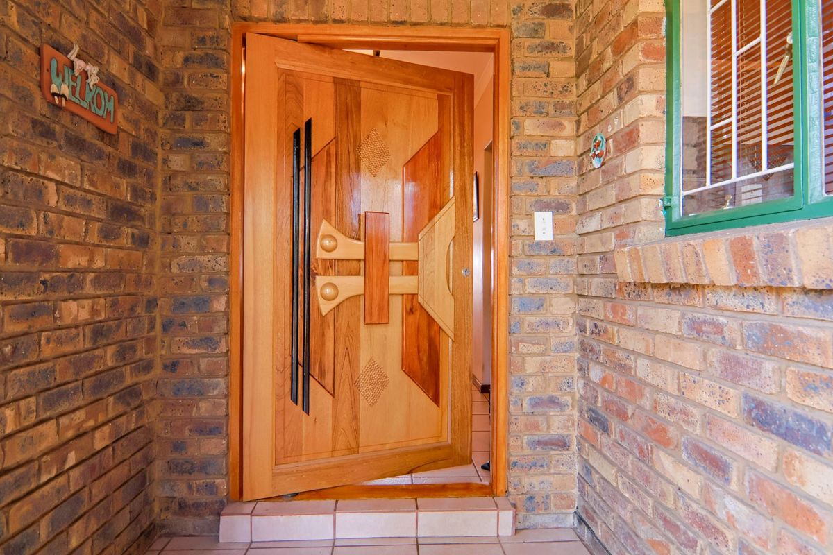 House For Sale in The Reeds - Photo 3