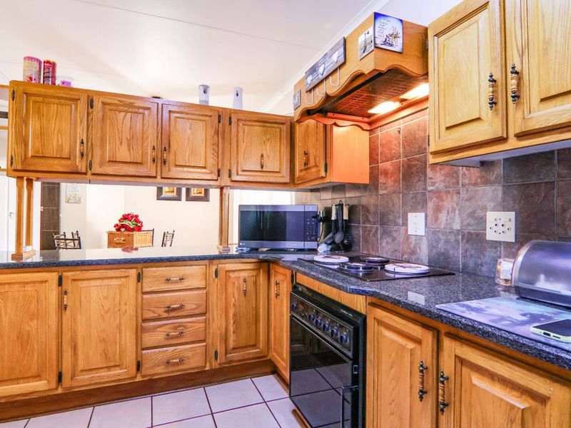 House For Sale in The Reeds - Photo 8