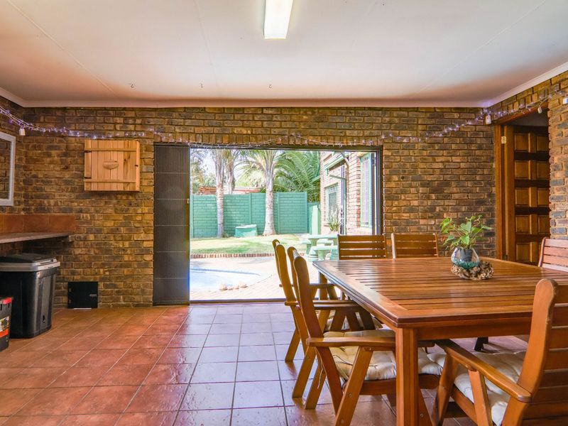 House For Sale in The Reeds - Photo 5