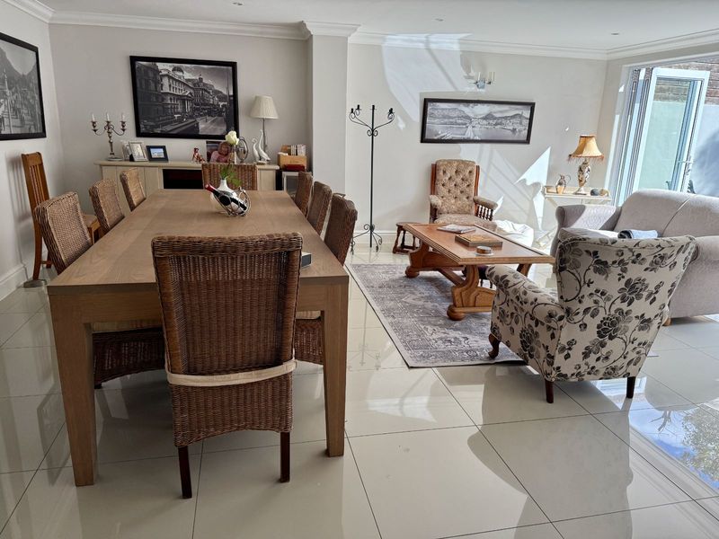 House For Sale in Kenilworth Upper - Photo 5