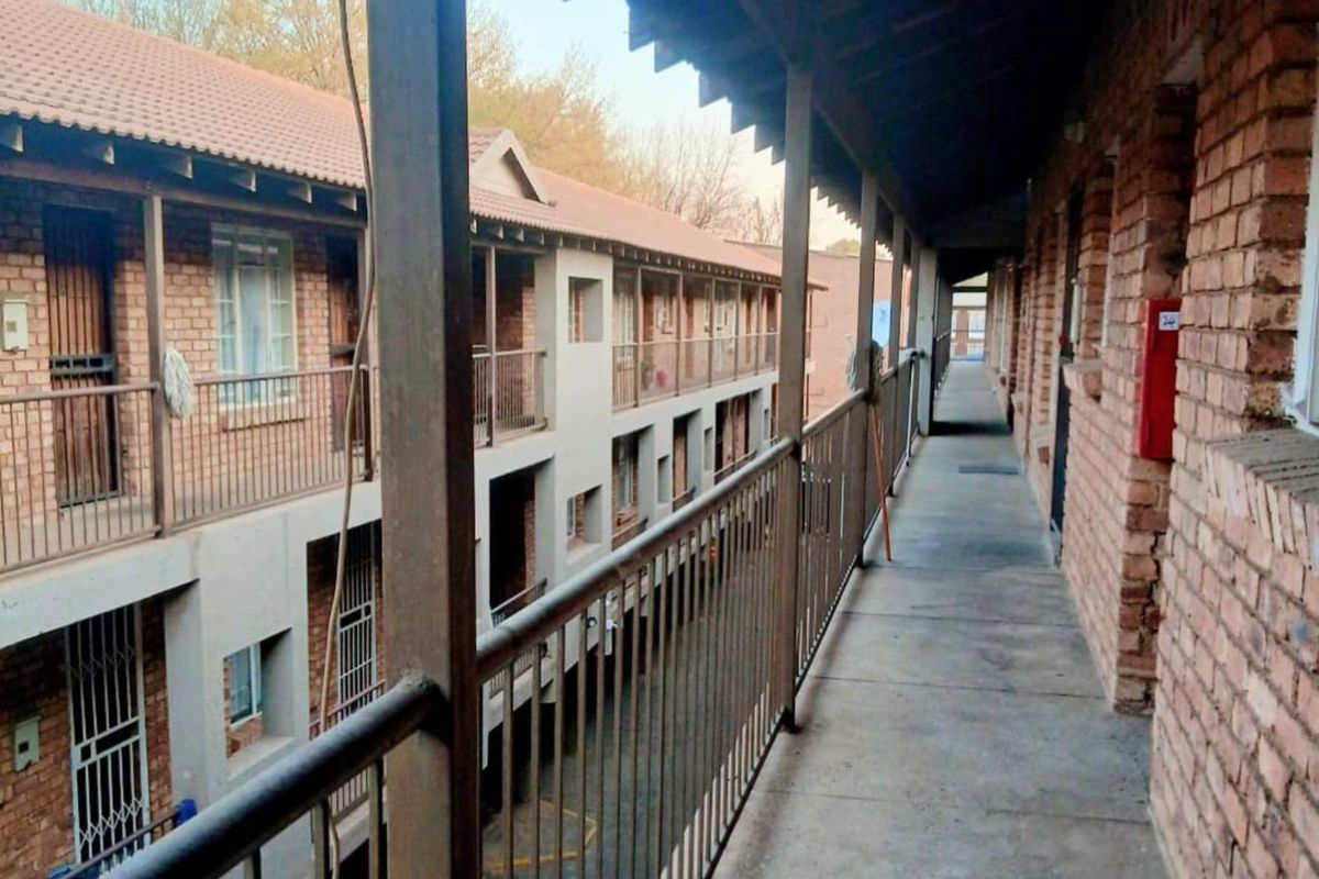 House For Sale in Kempton Park Central - Photo 3