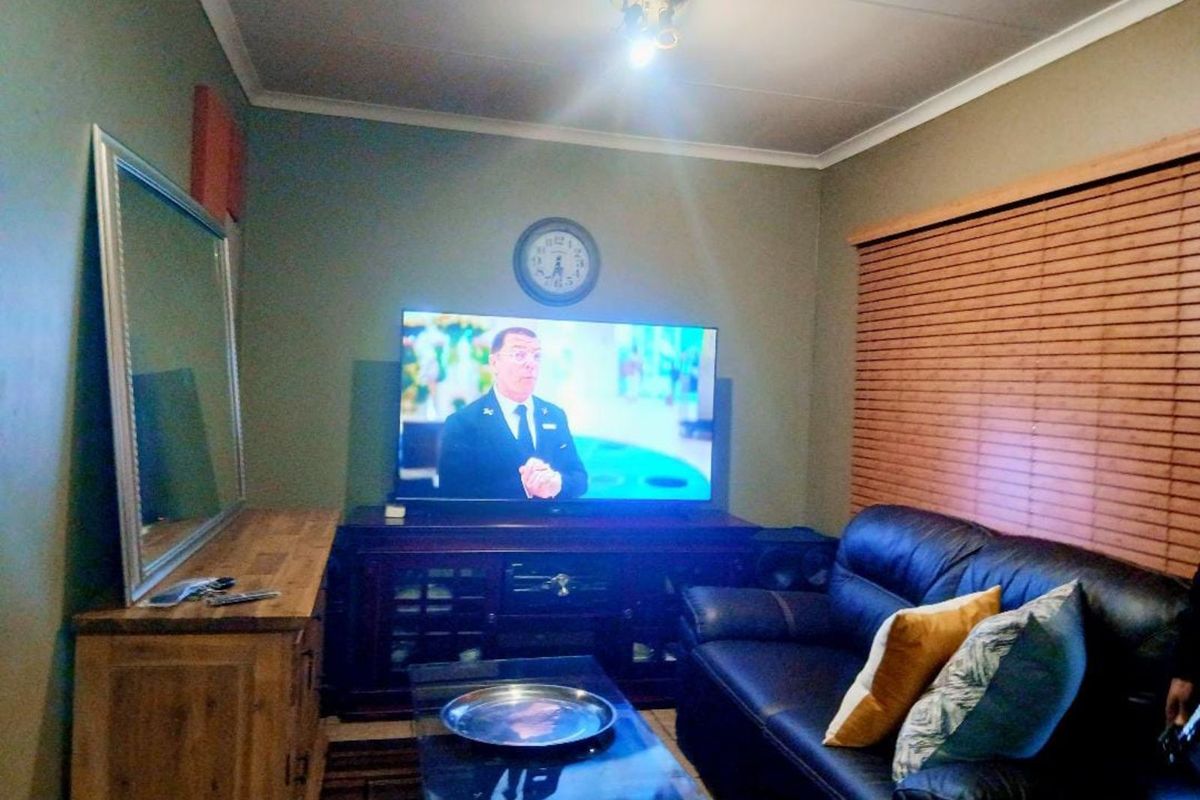 House For Sale in Kempton Park Central - Photo 4