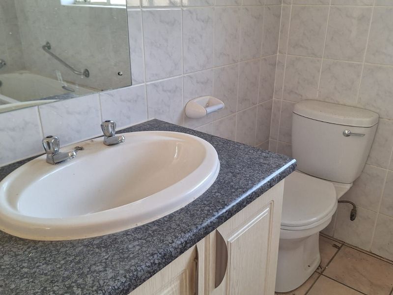 House For Sale in Bela Bela Central - Photo 4