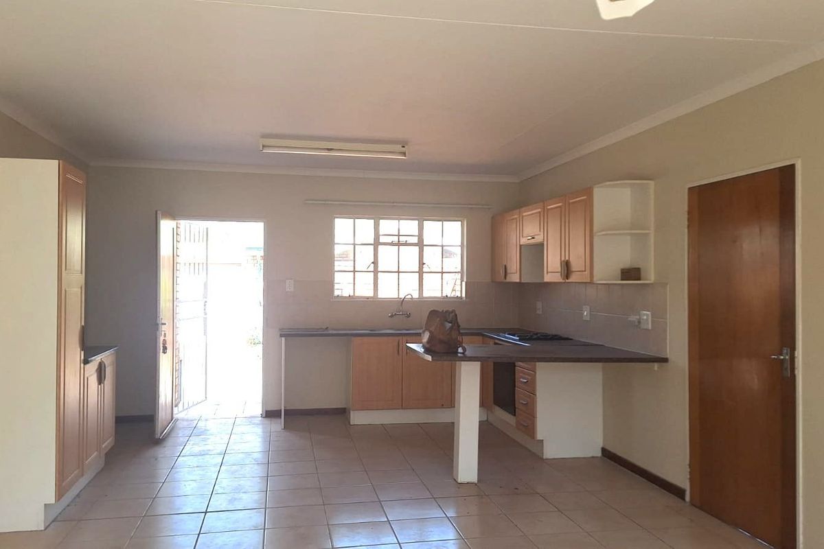 House For Sale in Bela Bela Central - Photo 2