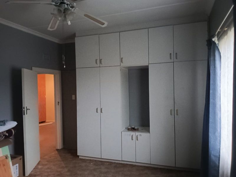 House For Sale in Van Riebeeck Hoogte - Photo 10