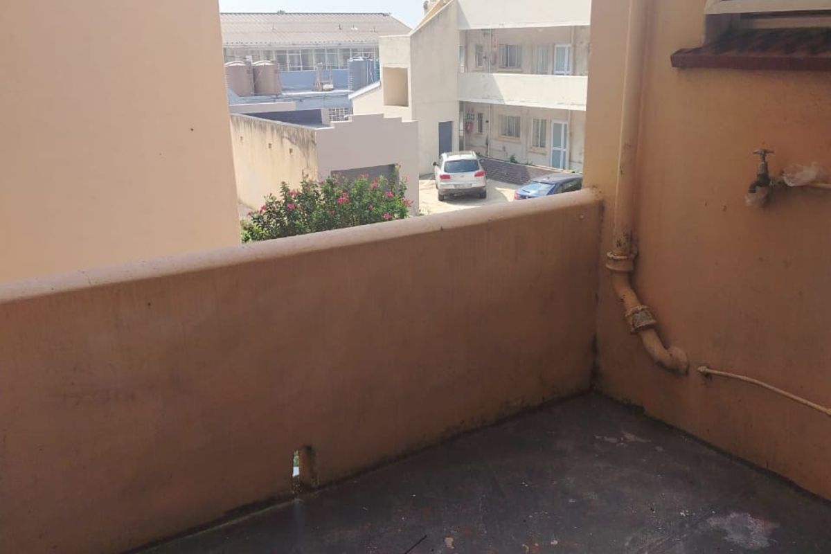 Apartment For Sale in Richmond Hill - Photo 5