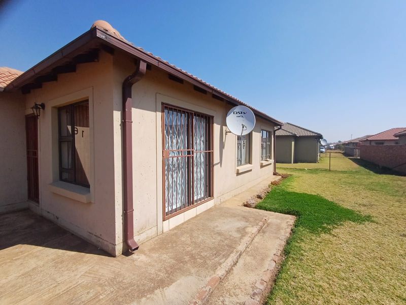 House For Sale in Ellaton - Photo 2