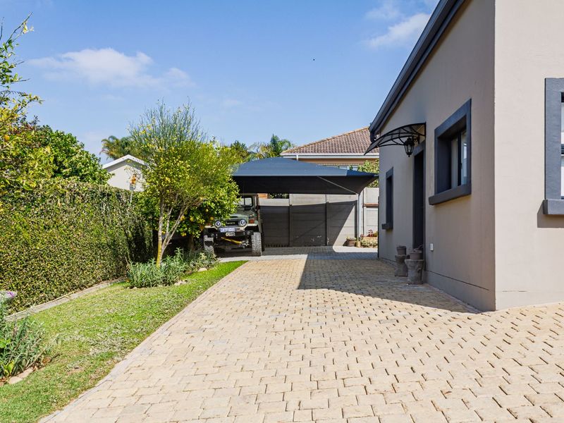 House For Sale in Panorama - Photo 5