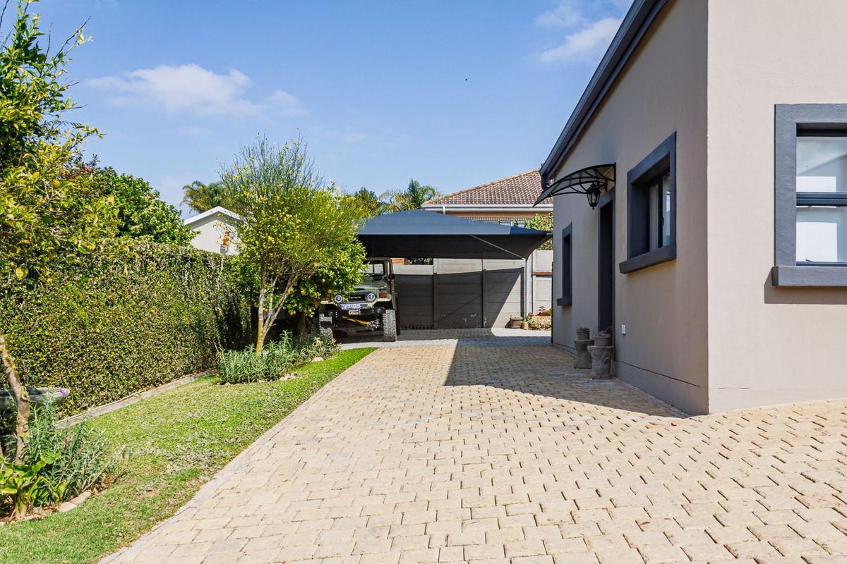 House For Sale in Panorama - Photo 5