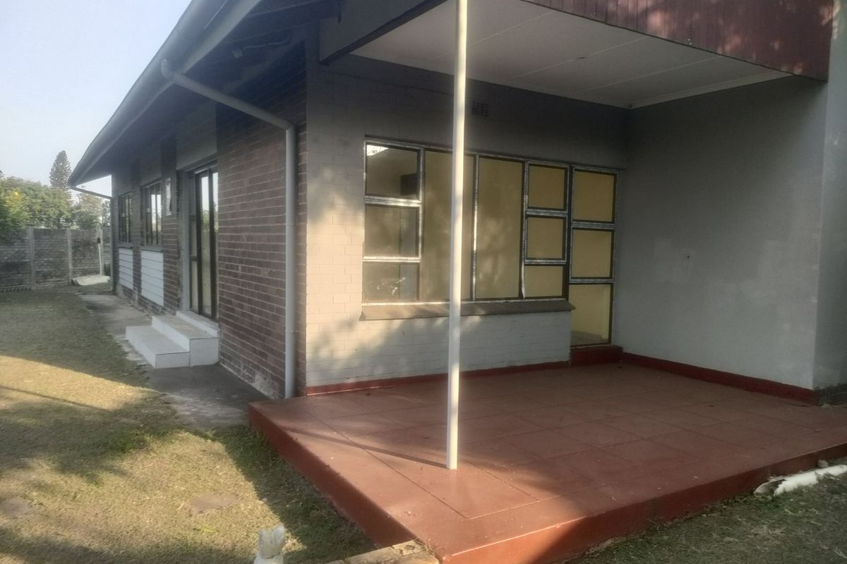 Townhouse For Sale in Noordsig - Photo 5