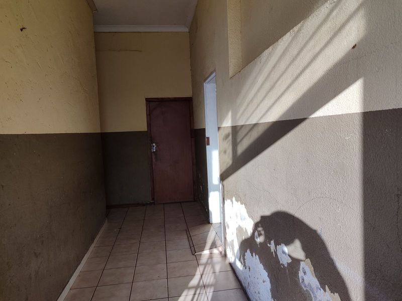 House For Sale in Kempton Park Ext 2 - Photo 5