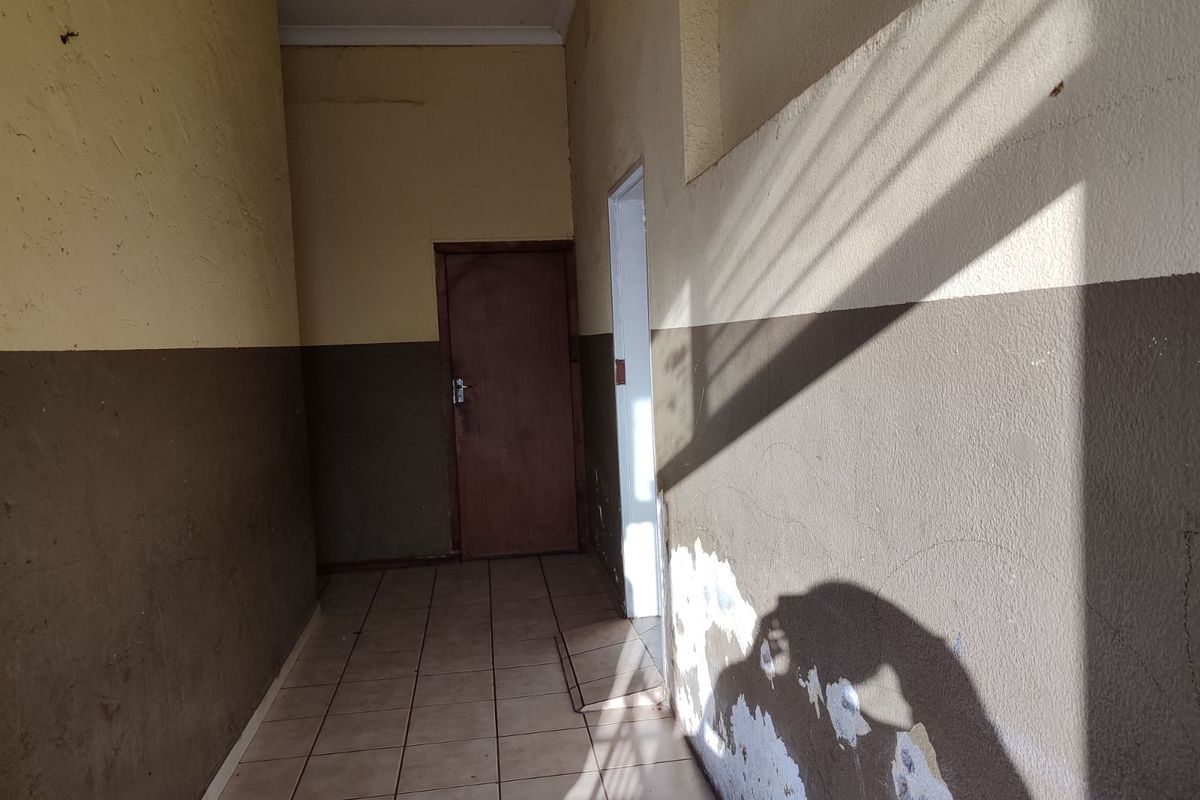 House For Sale in Kempton Park Ext 2 - Photo 5