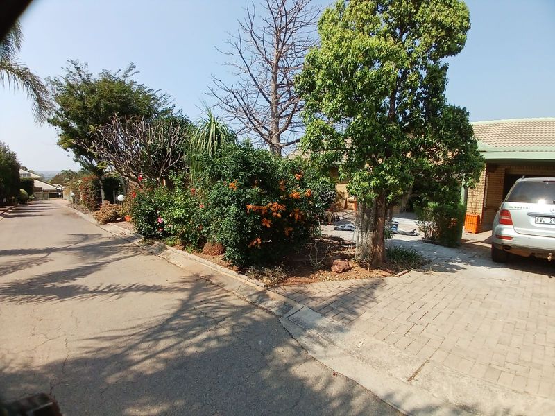Townhouse For Sale in Bela-Bela Ext 5 - Photo 4