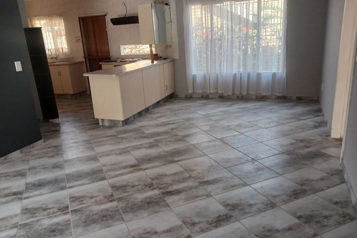 Townhouse For Sale in Bela-Bela Ext 5 - Photo 5