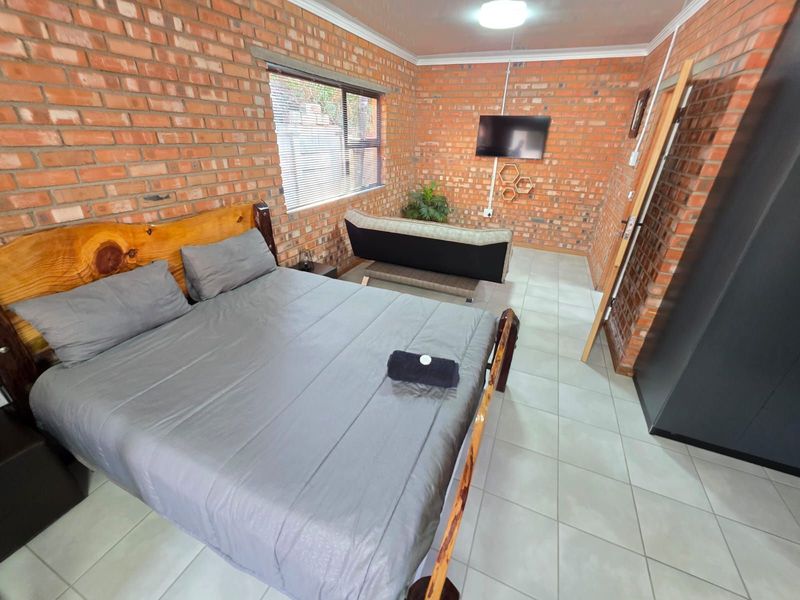 House For Sale in New Park - Photo 8
