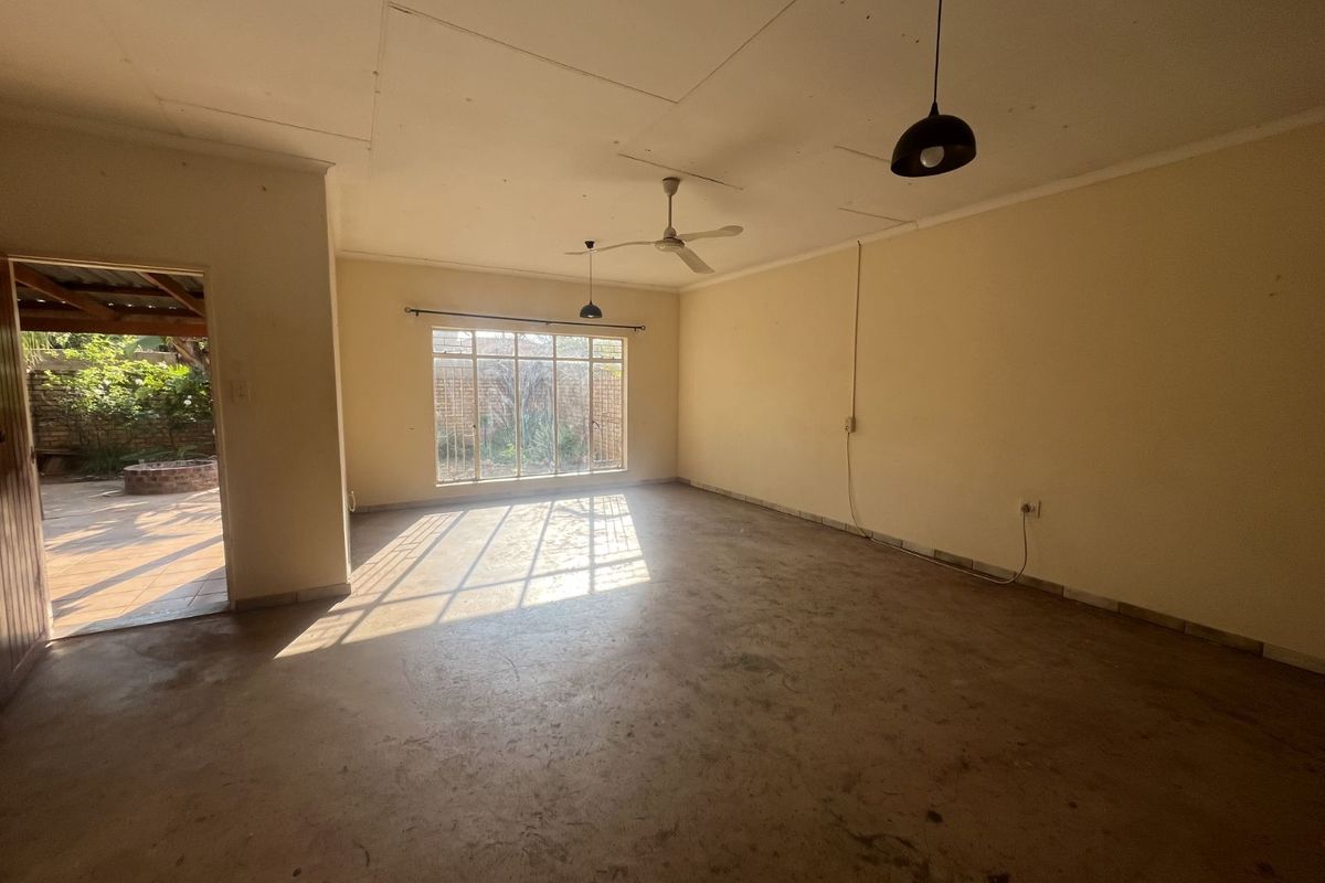 Townhouse For Sale in Mookgopong Central - Photo 3