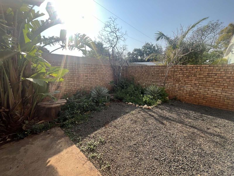 Townhouse For Sale in Mookgopong Central - Photo 10