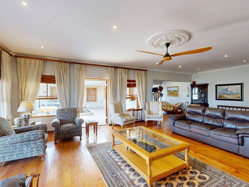 House For Sale in Calitzdorp Central - Photo 9
