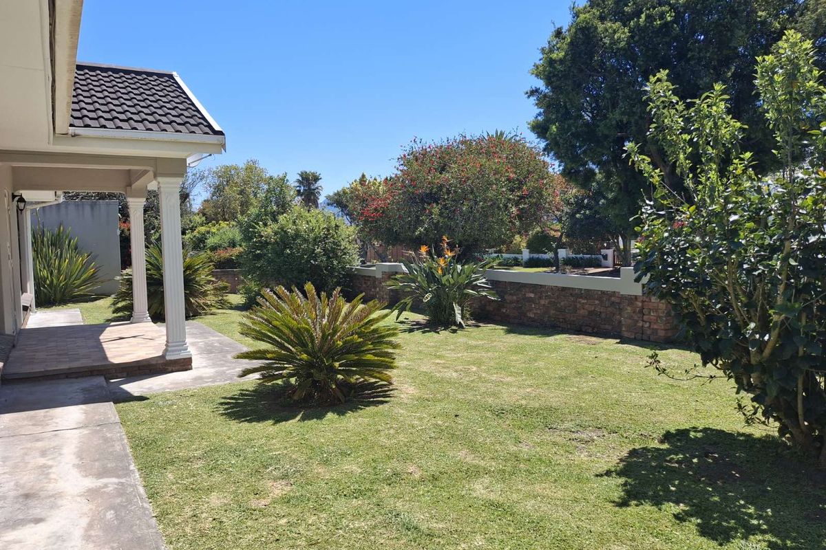 House For Sale in Loerie Park - Photo 3