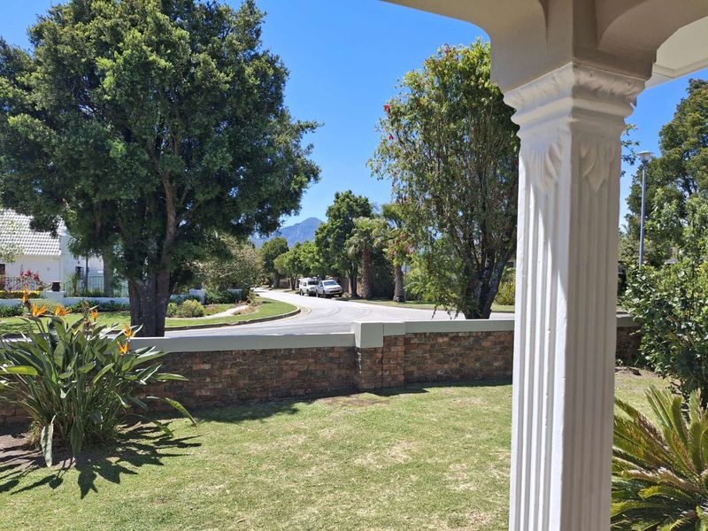 House For Sale in Loerie Park - Photo 2