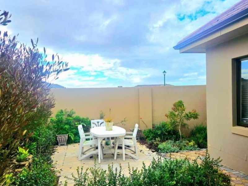House For Sale in Dana Bay - Photo 10