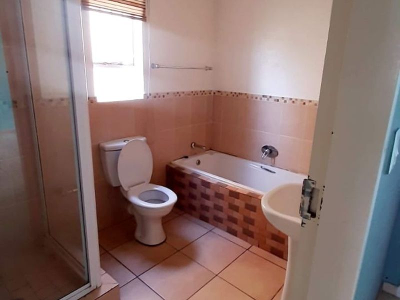 Apartment For Sale in Ormonde View - Photo 8