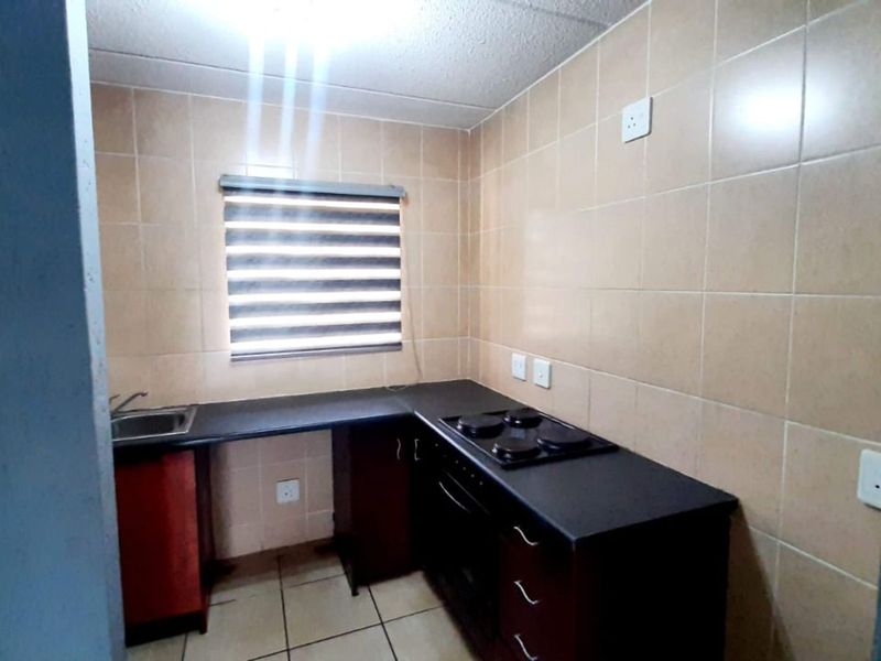 Apartment For Sale in Ormonde View - Photo 7