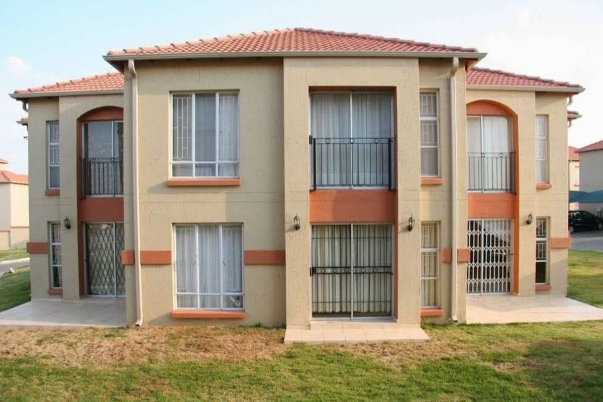 Apartment For Sale in Ormonde View - Photo 2