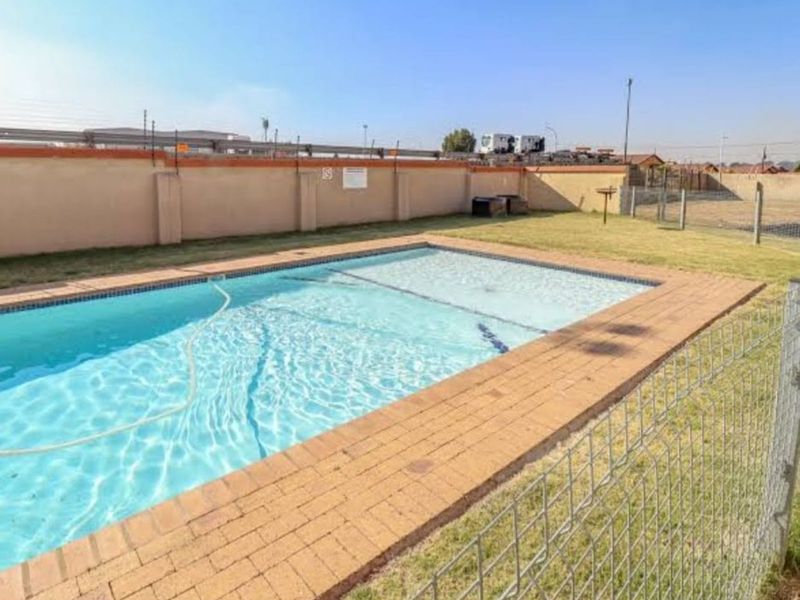 Apartment For Sale in Ormonde View - Photo 4