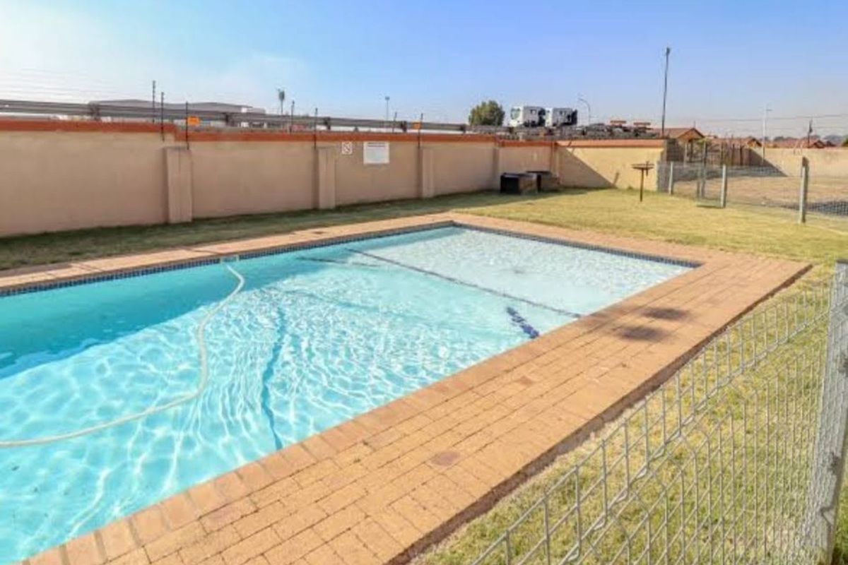 Apartment For Sale in Ormonde View - Photo 4