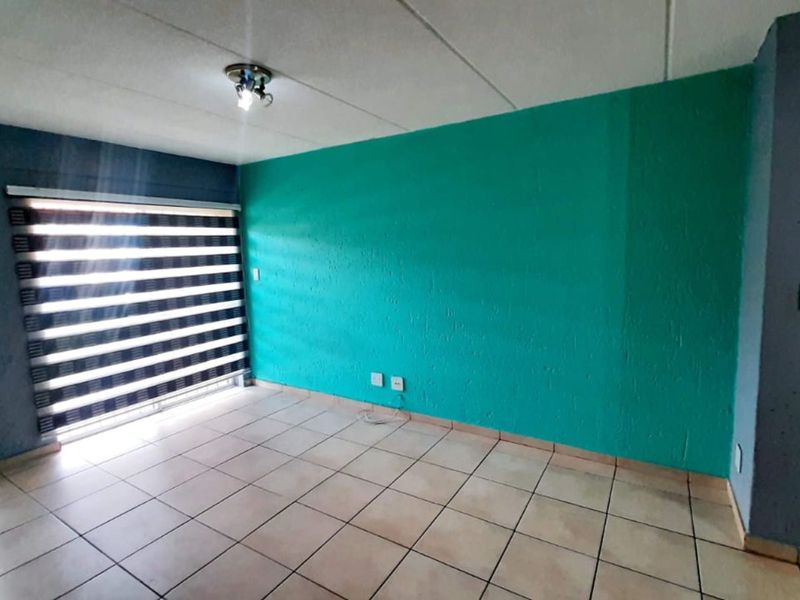 Apartment For Sale in Ormonde View - Photo 5