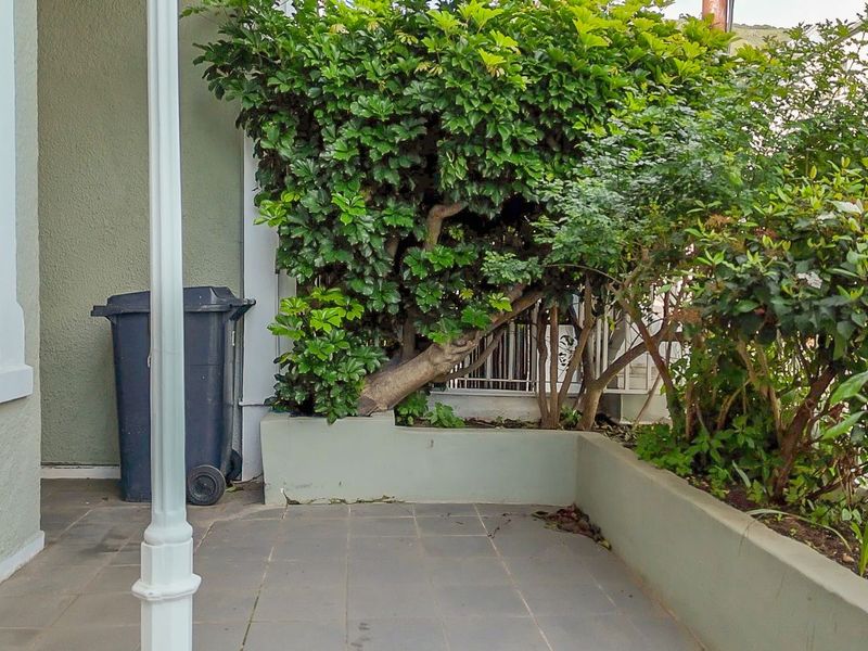 Townhouse For Sale in Sea Point - Photo 2