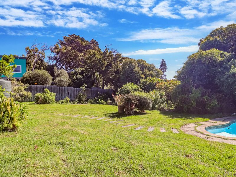 House For Sale in Capri - Photo 2