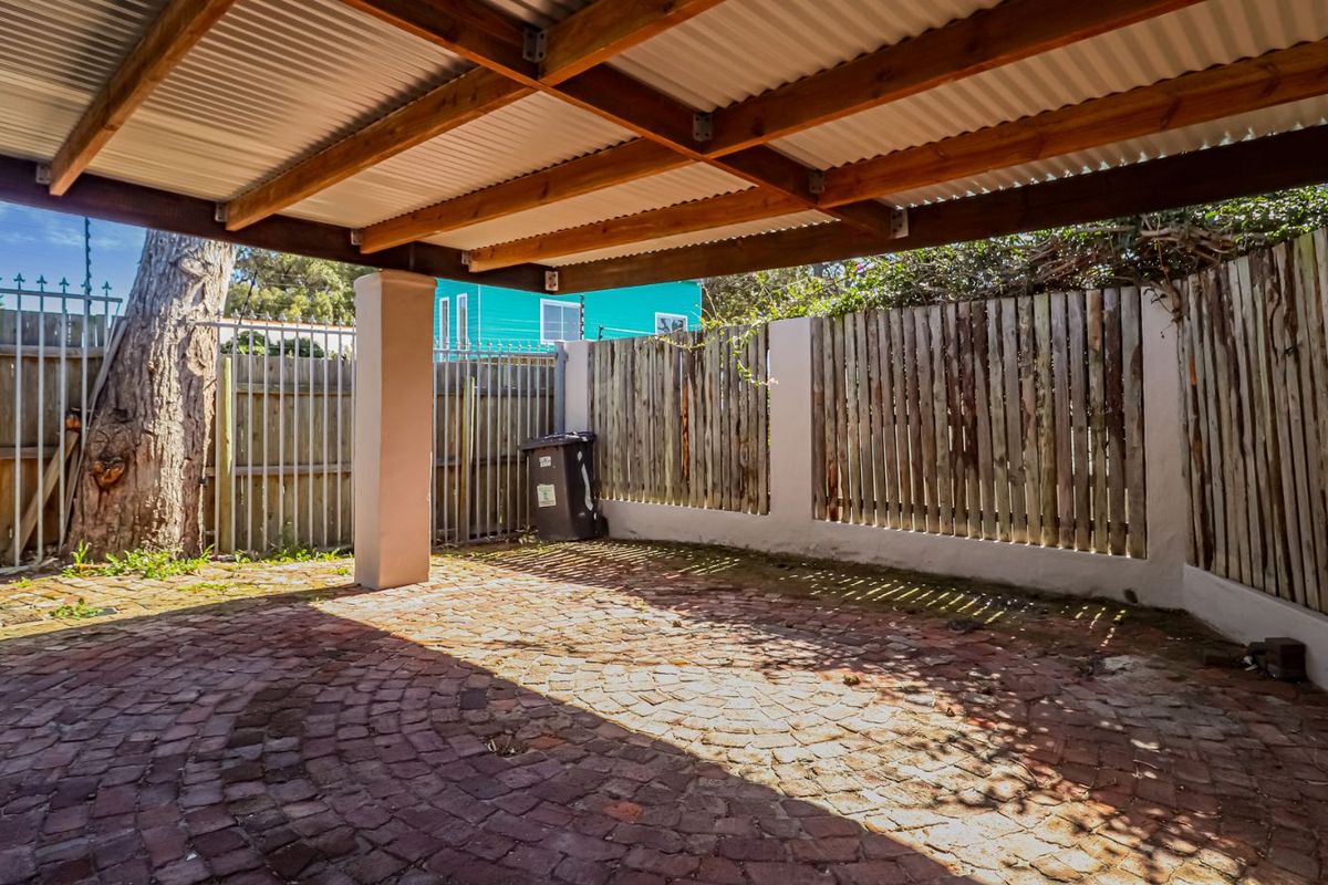 House For Sale in Capri - Photo 5