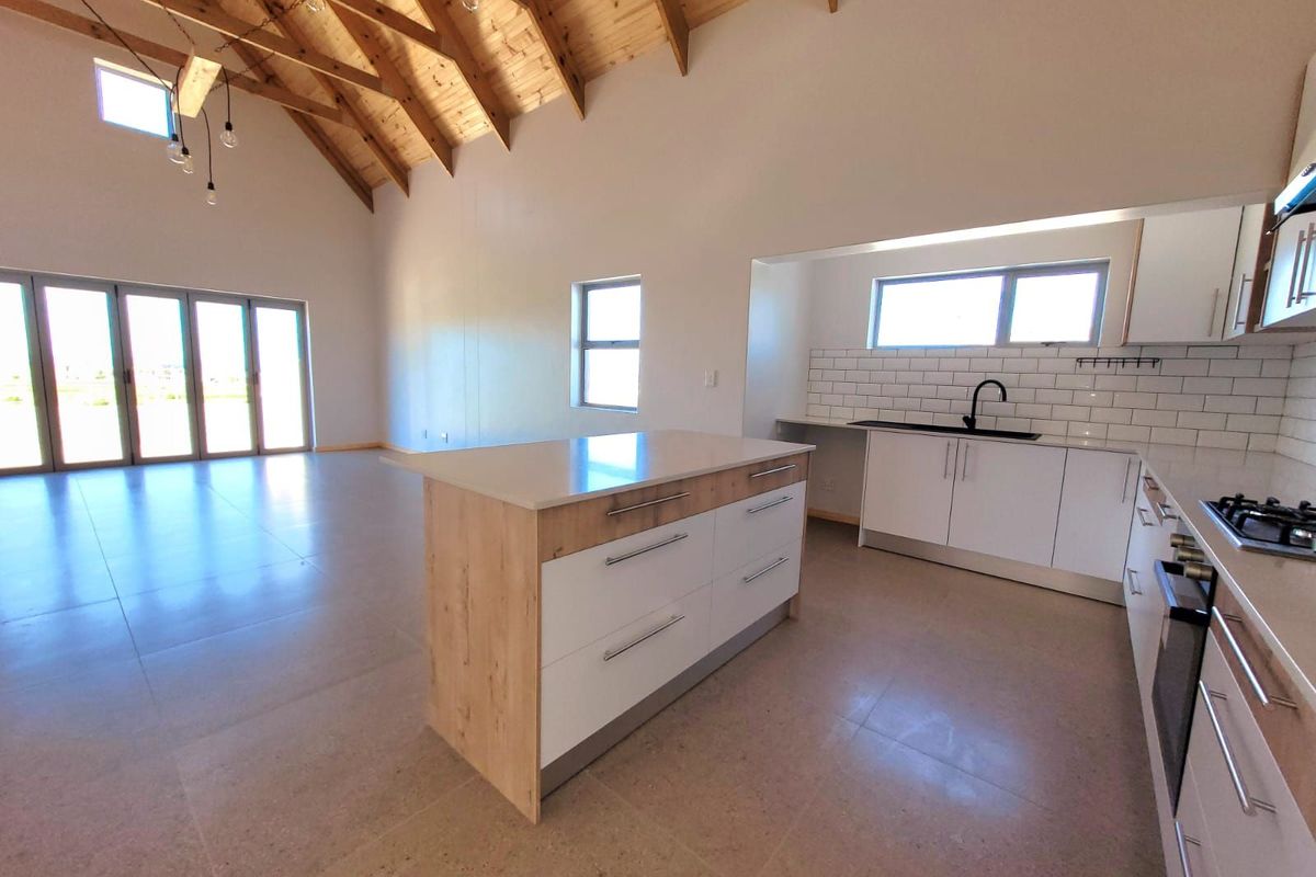 House For Sale in Saldanha Heights - Photo 2