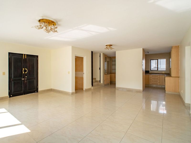 House For Sale in Craigavon - Photo 6