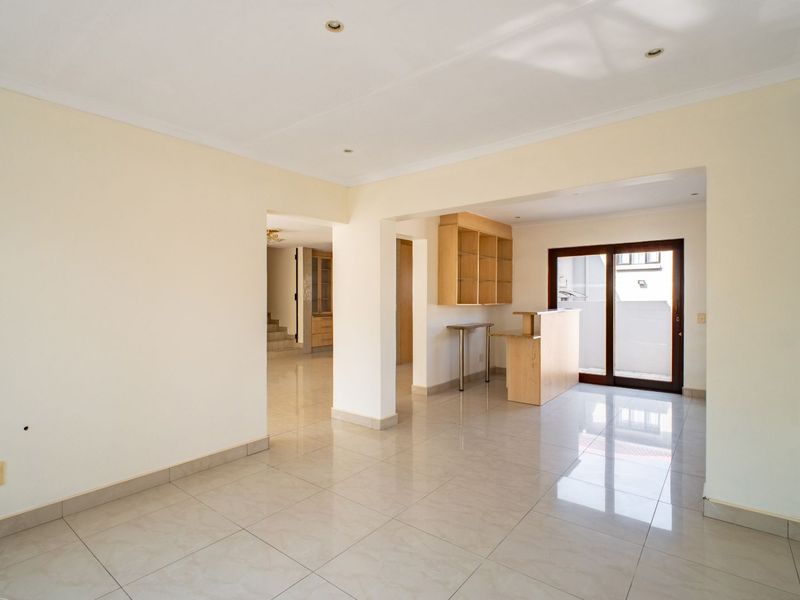 House For Sale in Craigavon - Photo 10