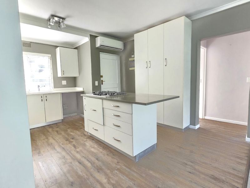 Apartment For Sale in Cayman Beach - Photo 3